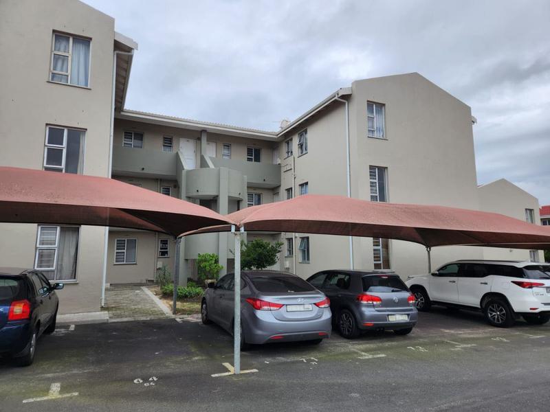 2 Bedroom Property for Sale in Oakglen Western Cape